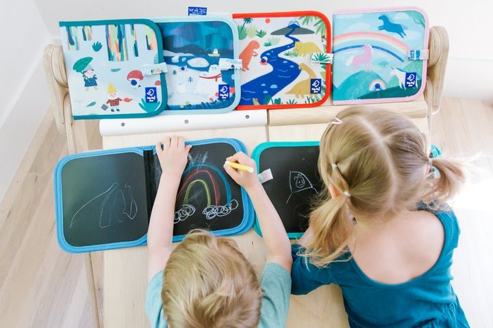 Kreslicí knížka s křídami JAQ JAQ BIRD Dinosauři | Stylové doplňky pro děti a ženy | Lavly.cz