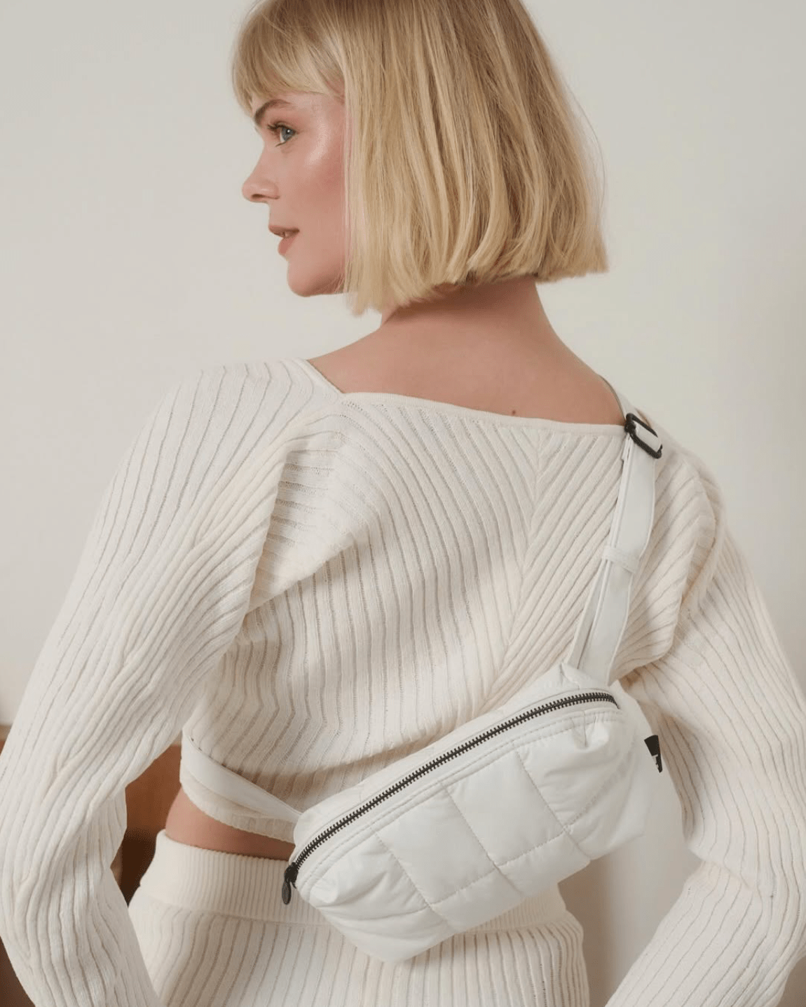 Crossbody ledvinka TINNE+MIA Cilou White | Lavly.cz