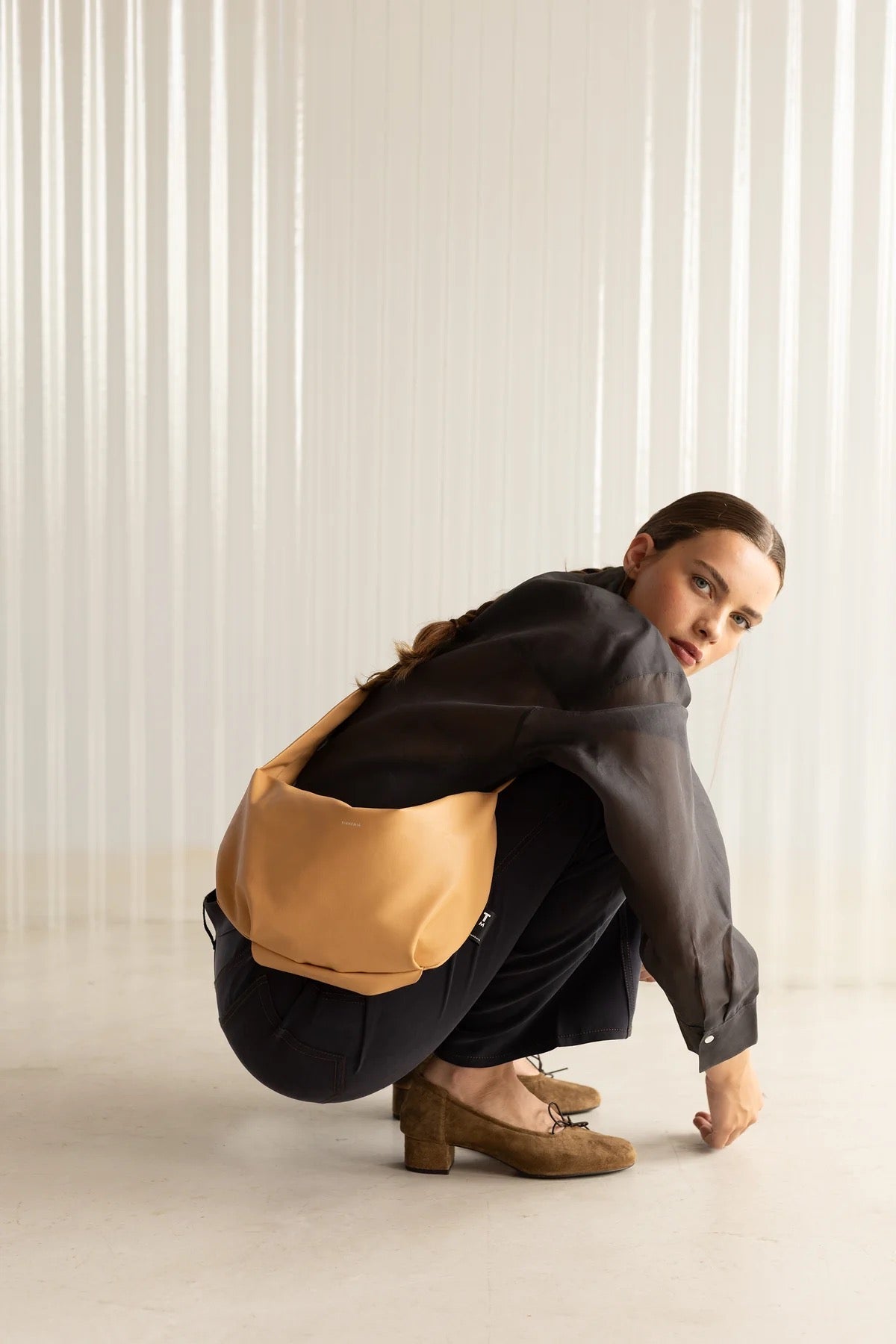 Crossbody taška TINNE+MIA Dide Clay | Lavly.cz