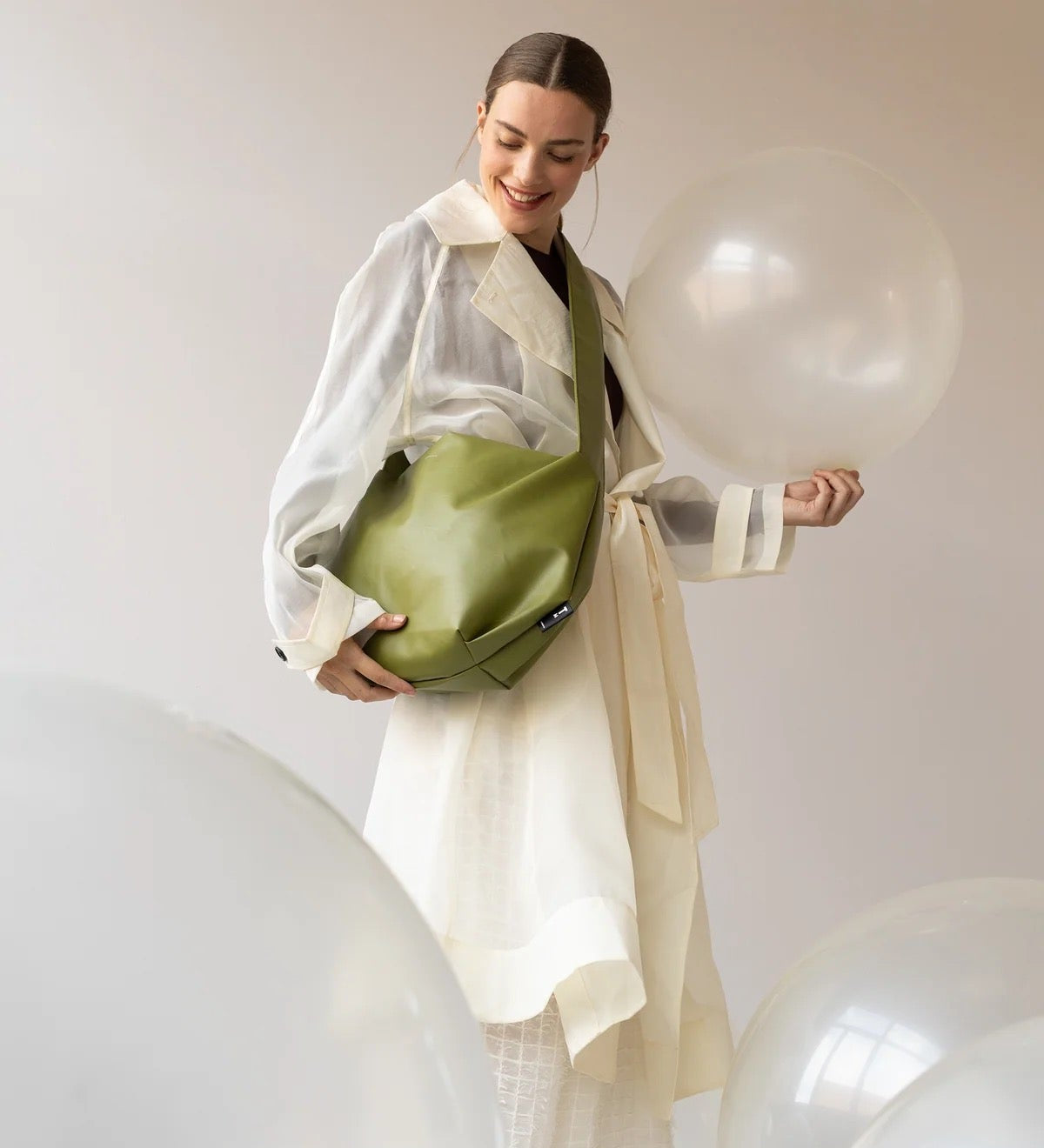 Crossbody taška TINNE+MIA Lot Bold Peat Moss | Lavly.cz