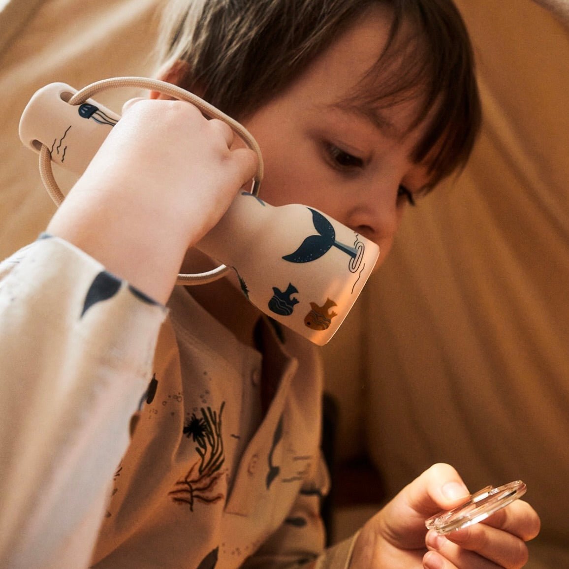 Dětská svítilna LIEWOOD Gry Sea Creature / Sandy | Lavly.cz