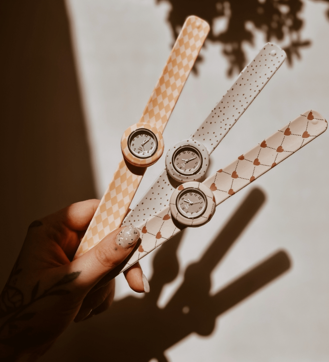 Dětské hodinky MRS. ERTHA Strapies Unique Dots | Lavly.cz