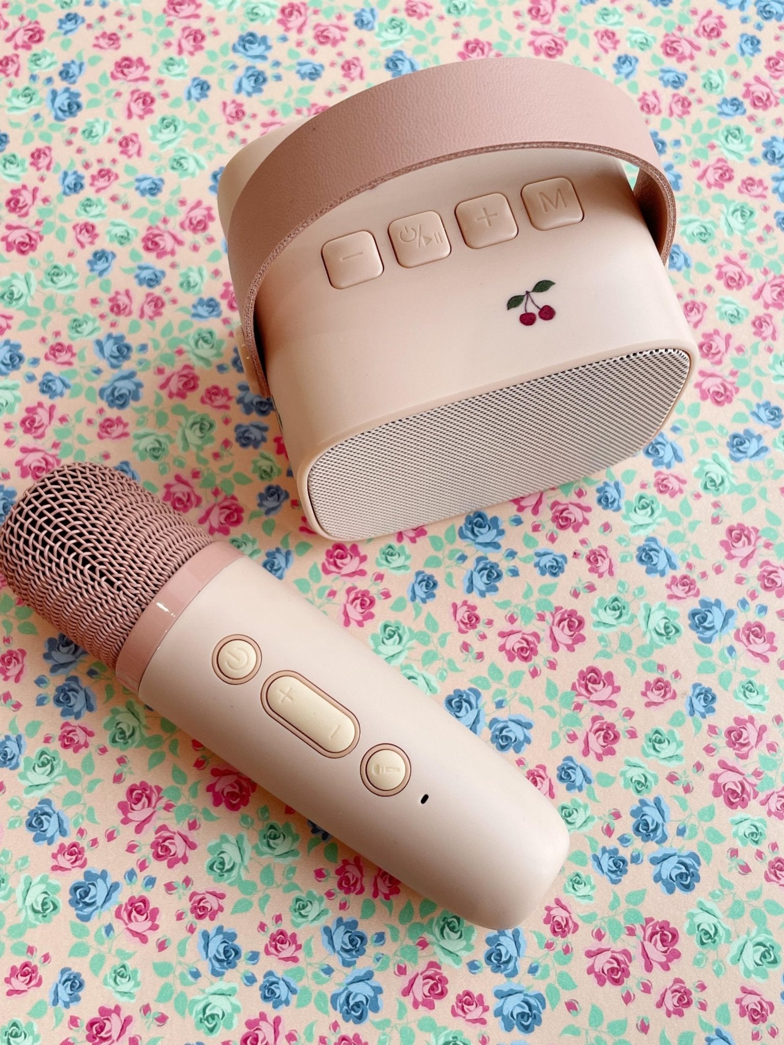 Dětské karaoke KONGES SLOJD Cherry | Lavly.cz