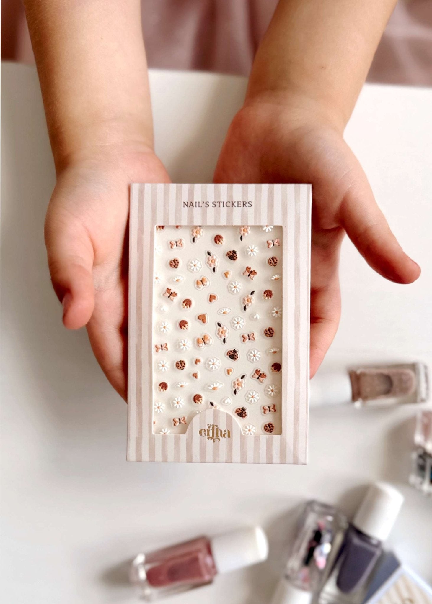 Dětské samolepky na nehty MRS. ERTHA Butterfly | Lavly.cz