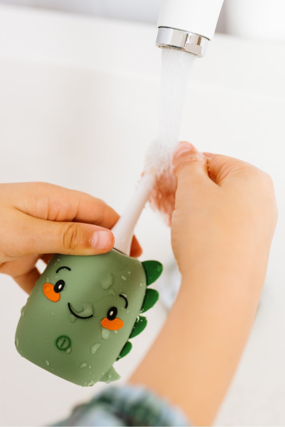 Dětský sonický zubní kartáček THE ZOOFAMILY Dino | Lavly.cz