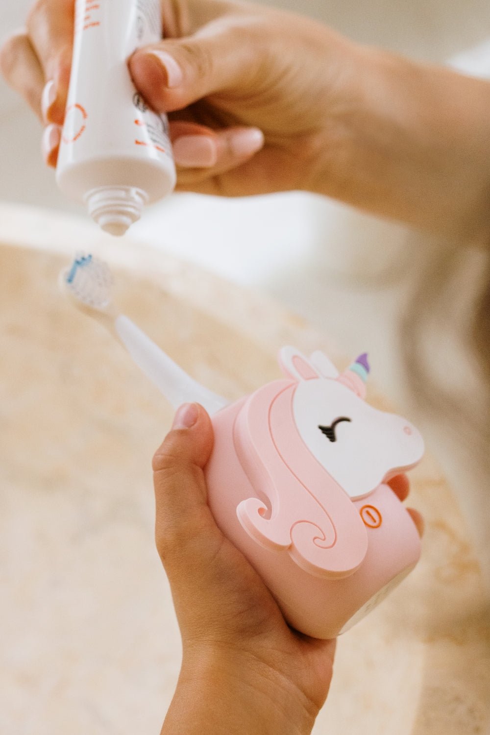 Dětský sonický zubní kartáček THE ZOOFAMILY Unicorn | Lavly.cz