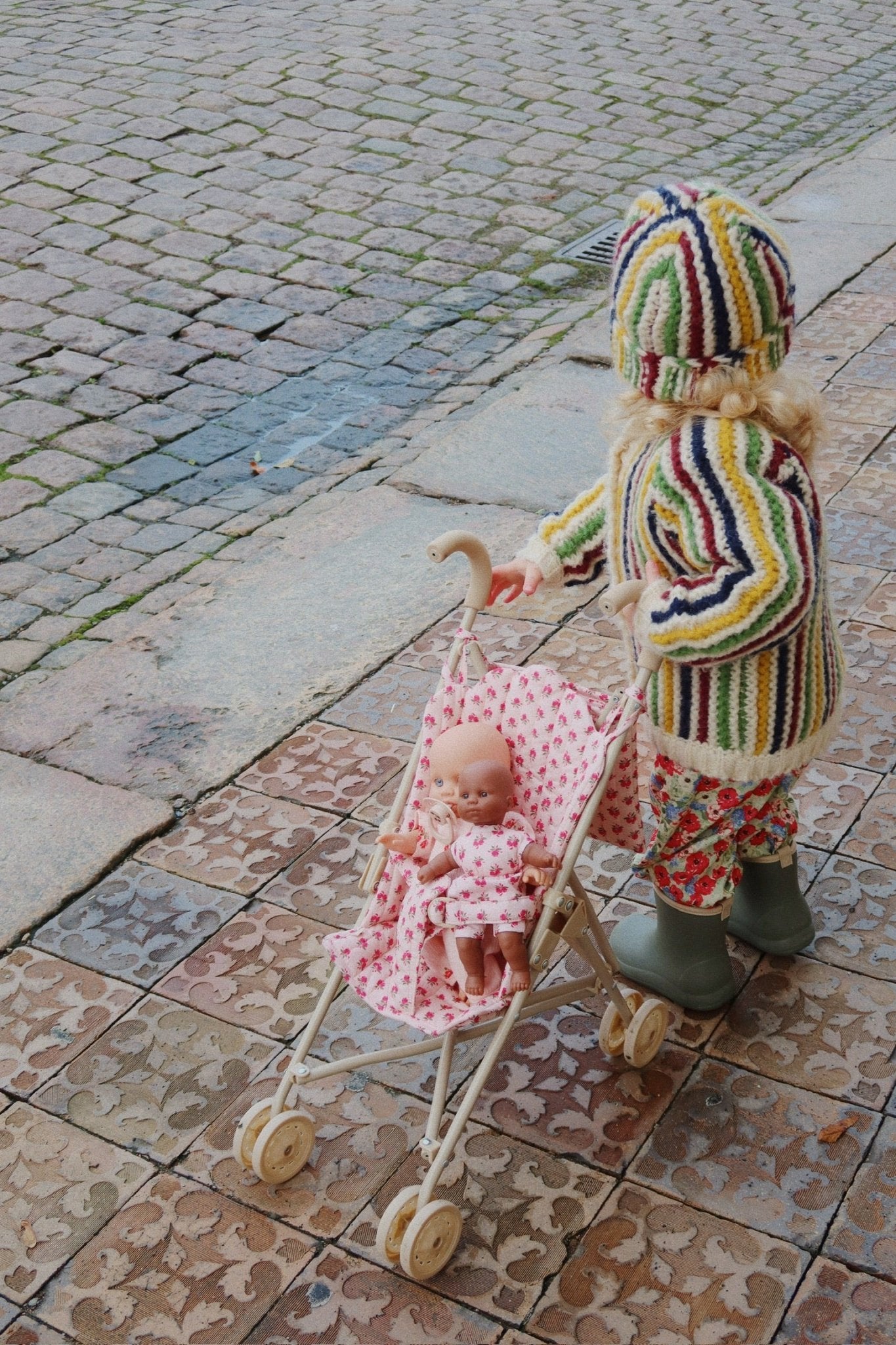 Kočárek pro panenky KONGES SLOJD Rosie Rose | Stylové doplňky pro děti a ženy | Lavly.cz