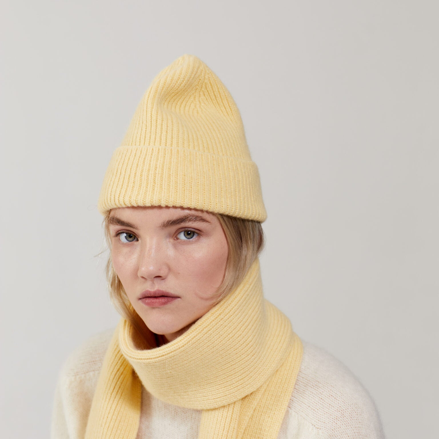 LE BONNET Čepice z jehněčí vlny Blonde | Stylové doplňky pro děti a ženy | Lavly.cz