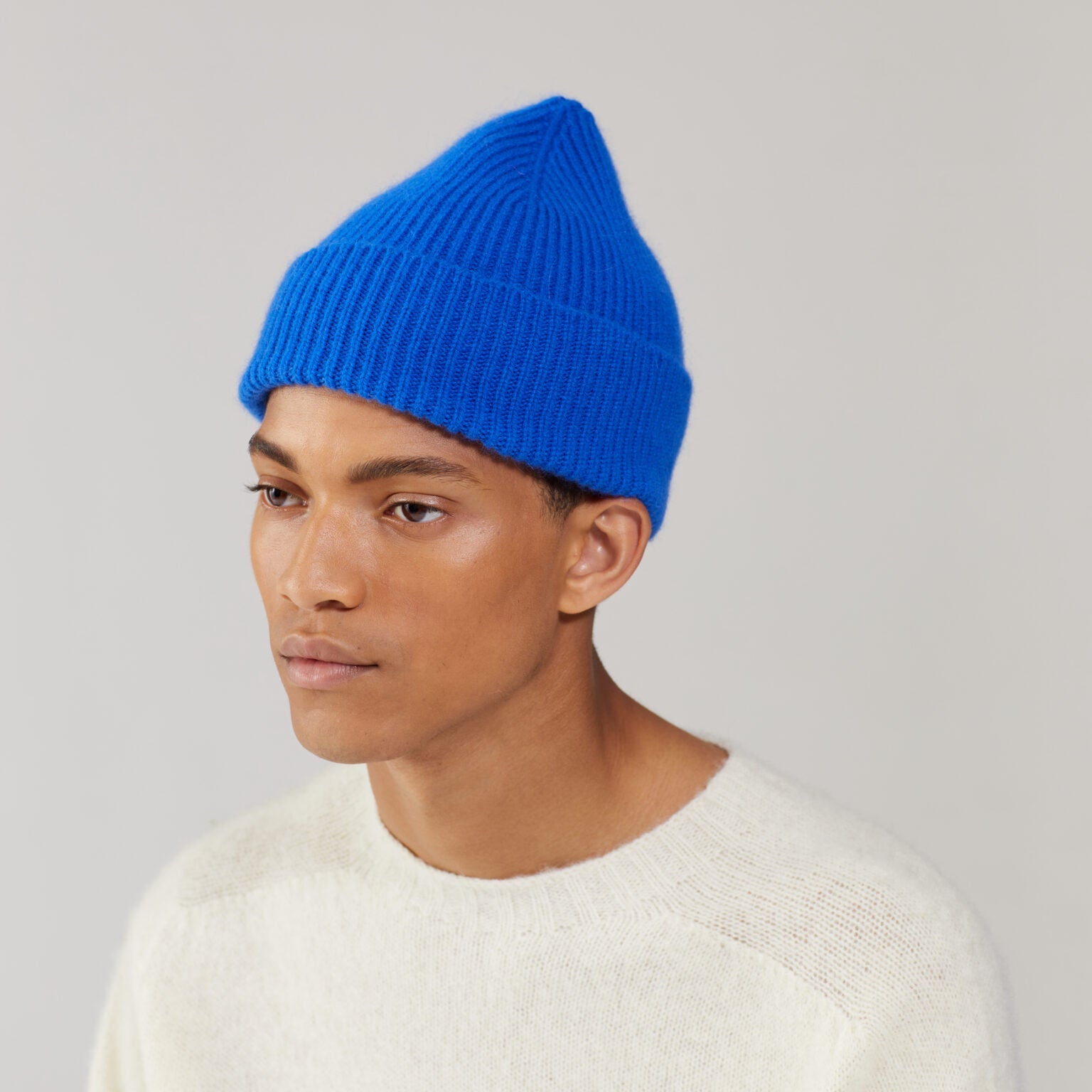 LE BONNET Čepice z jehněčí vlny Royal Azure | Lavly.cz
