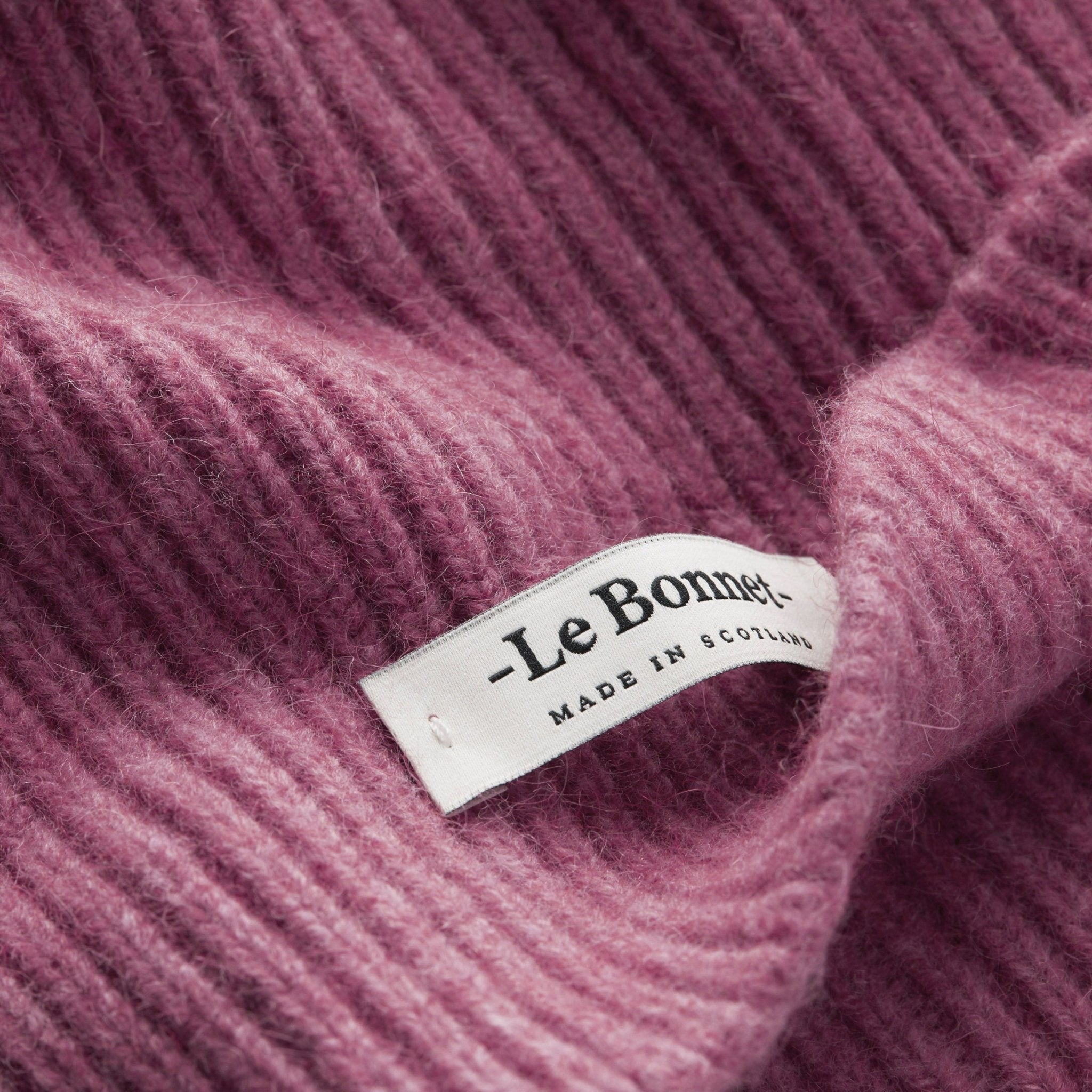 LE BONNET Čepice z jehněčí vlny Taffy | Lavly.cz