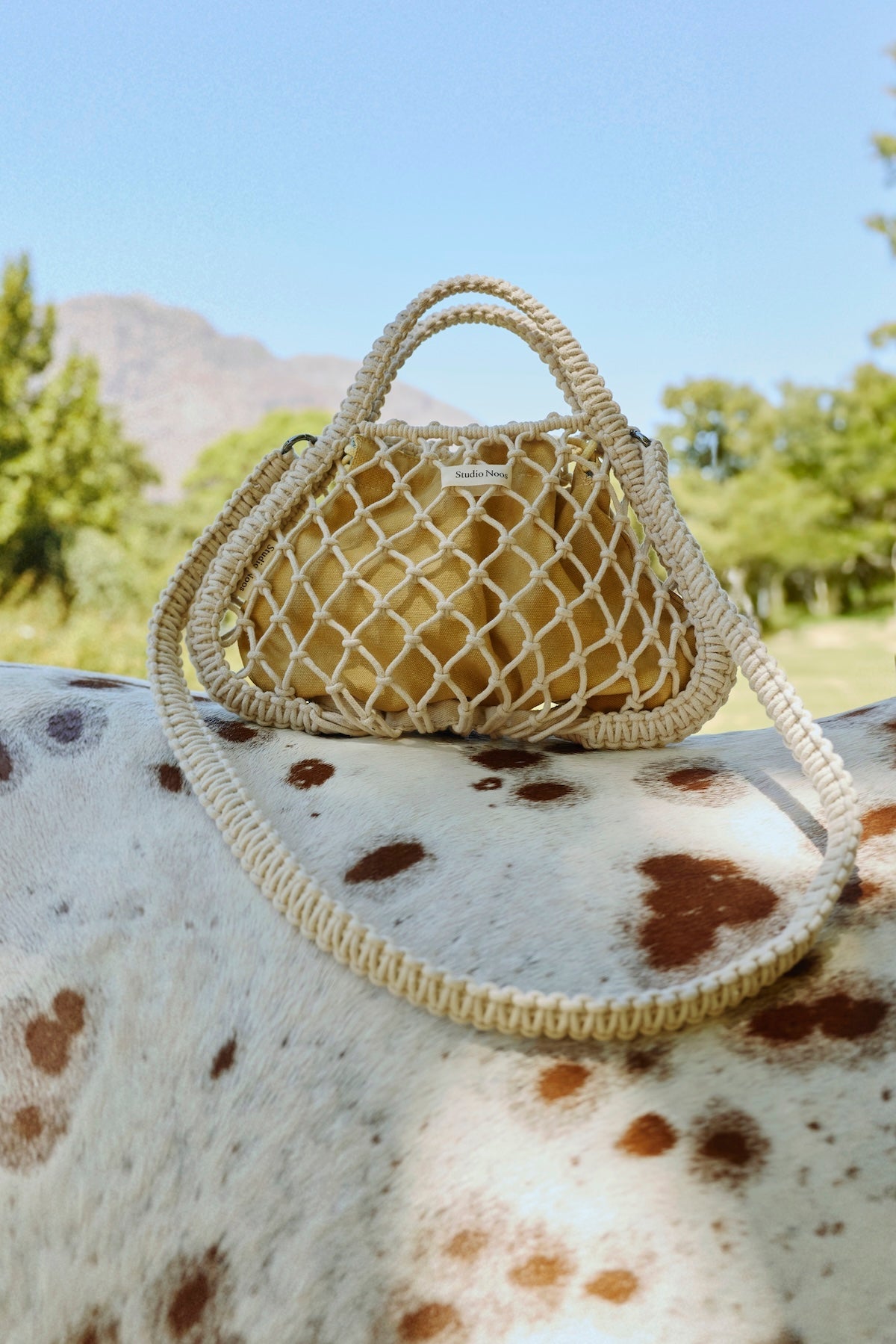 Macrame kabelka STUDIO NOOS Mini Handbag Natural Blue Yellow | Lavly.cz