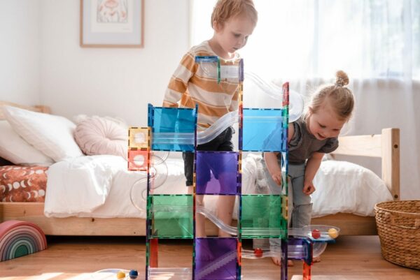 Magnetická kuličková dráha CONNETIX Rainbow Ball Run Pack 92 dílů | Stylové doplňky pro děti a ženy | Lavly.cz