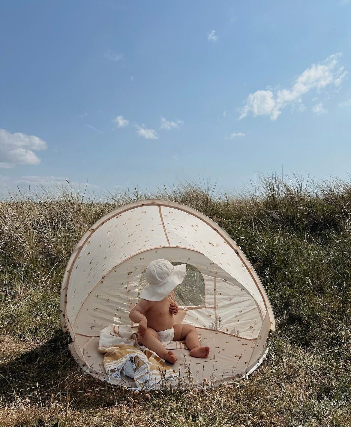 Malý plážový stan SPF50 KONGES SLOJD Bon Coeur Coloré | Stylové doplňky pro děti a ženy | Lavly.cz