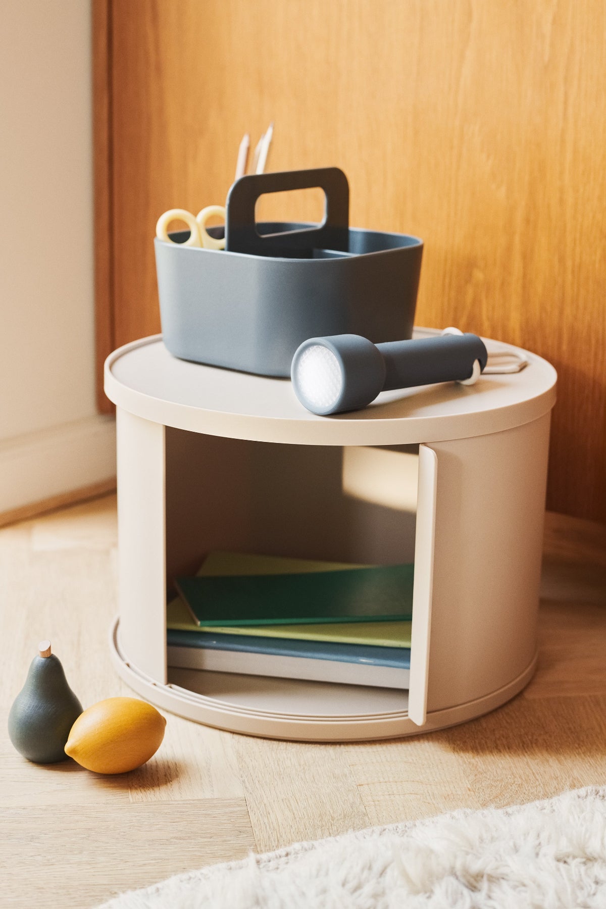 Noční stolek / úložný systém LIEWOOD Nona Sandy | Lavly.cz