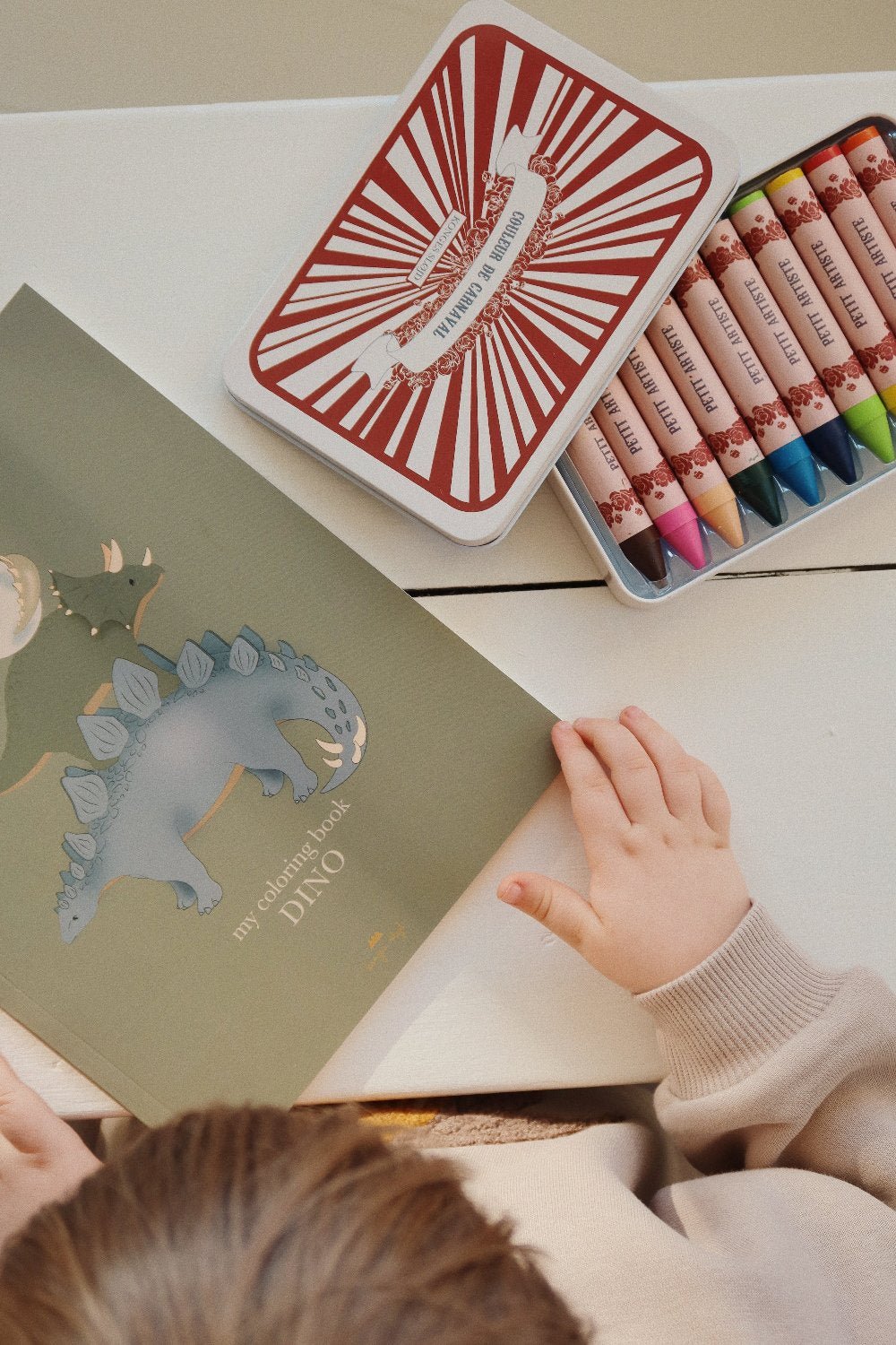 Omalovánky s pastelkami KONGES SLOJD Dino | Stylové doplňky pro děti a ženy | Lavly.cz