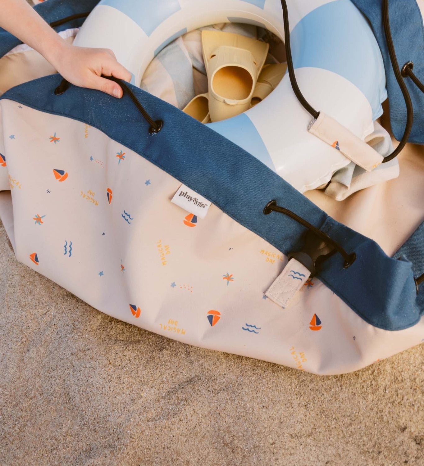 PLAY&GO OUTDOOR Hrací podložka / Vak na hračky Magical Days | Stylové doplňky pro děti a ženy | Lavly.cz