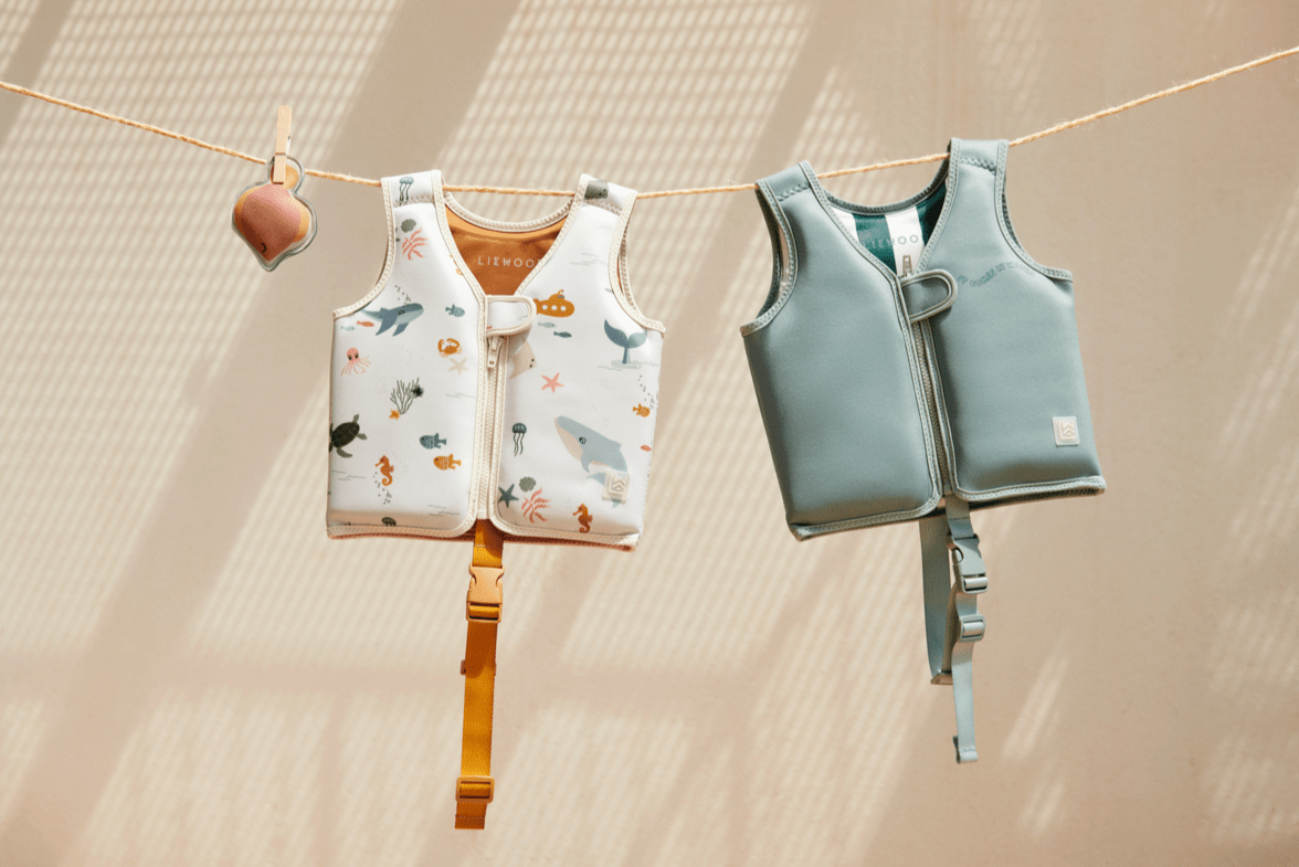 Plovací vesta LIEWOOD Dove It comes in waves / Peppermint | Lavly.cz
