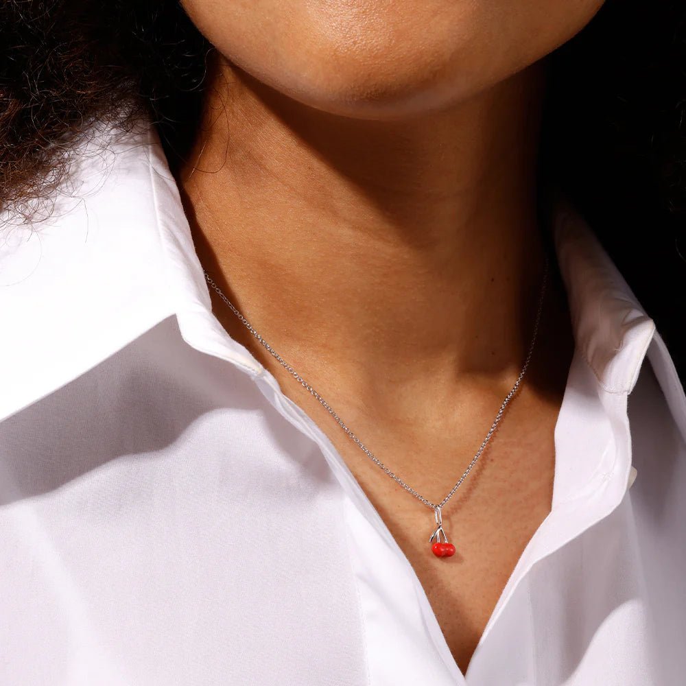 Přívěsek DESIGN LETTERS Darling Charm Cherry Stříbro | Lavly.cz