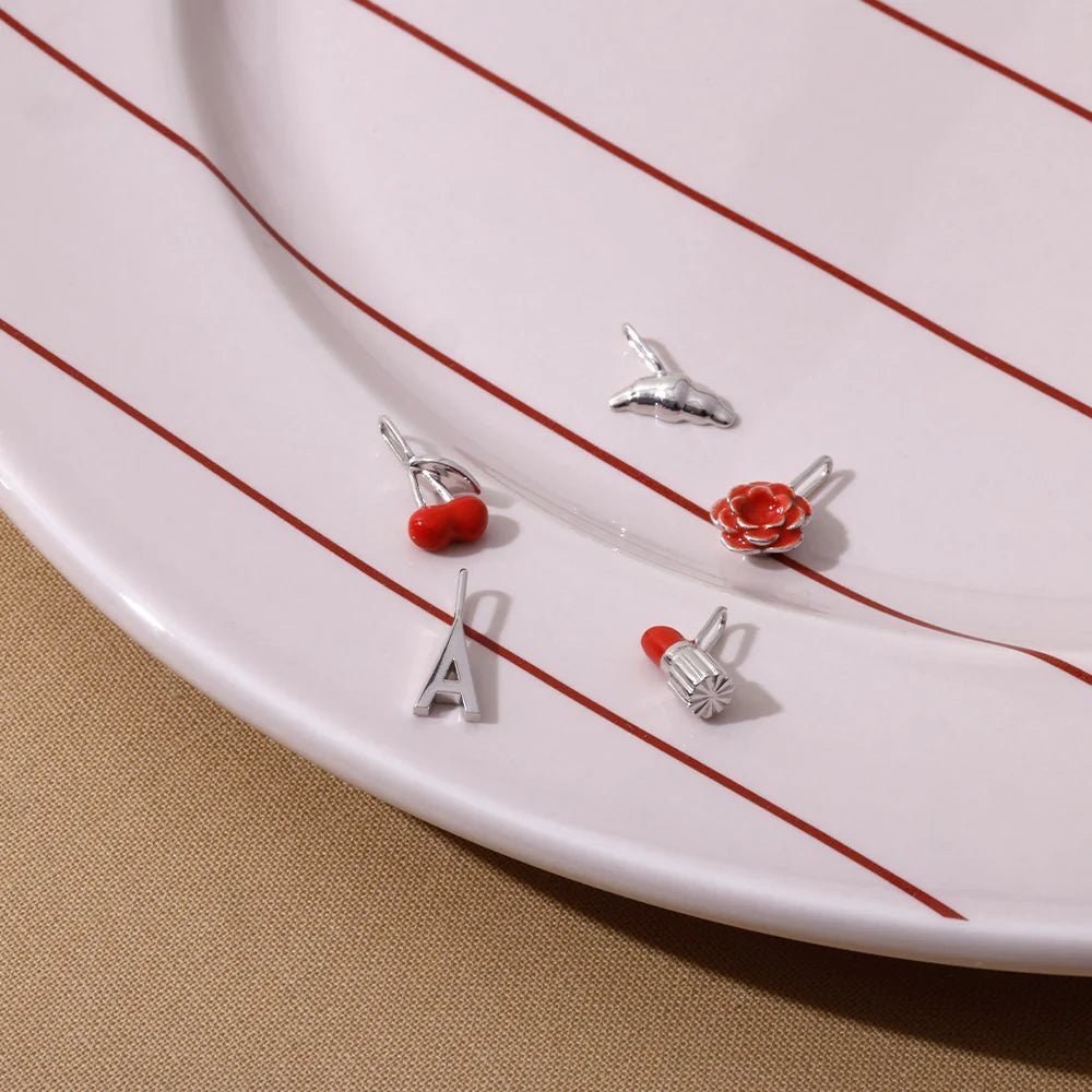 Přívěsek DESIGN LETTERS Darling Charm Cherry Stříbro | Lavly.cz