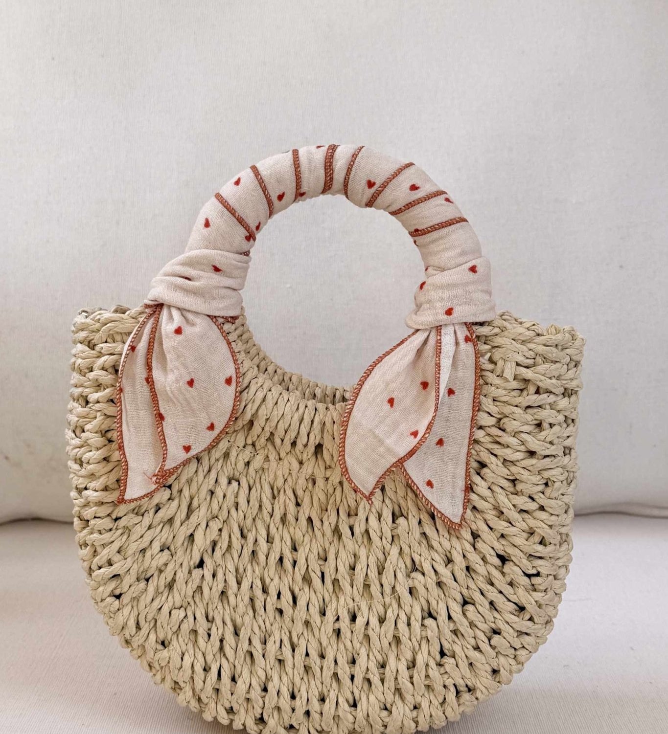 Proutěný košíček MRS. ERTHA Tiny Hearts | Lavly.cz