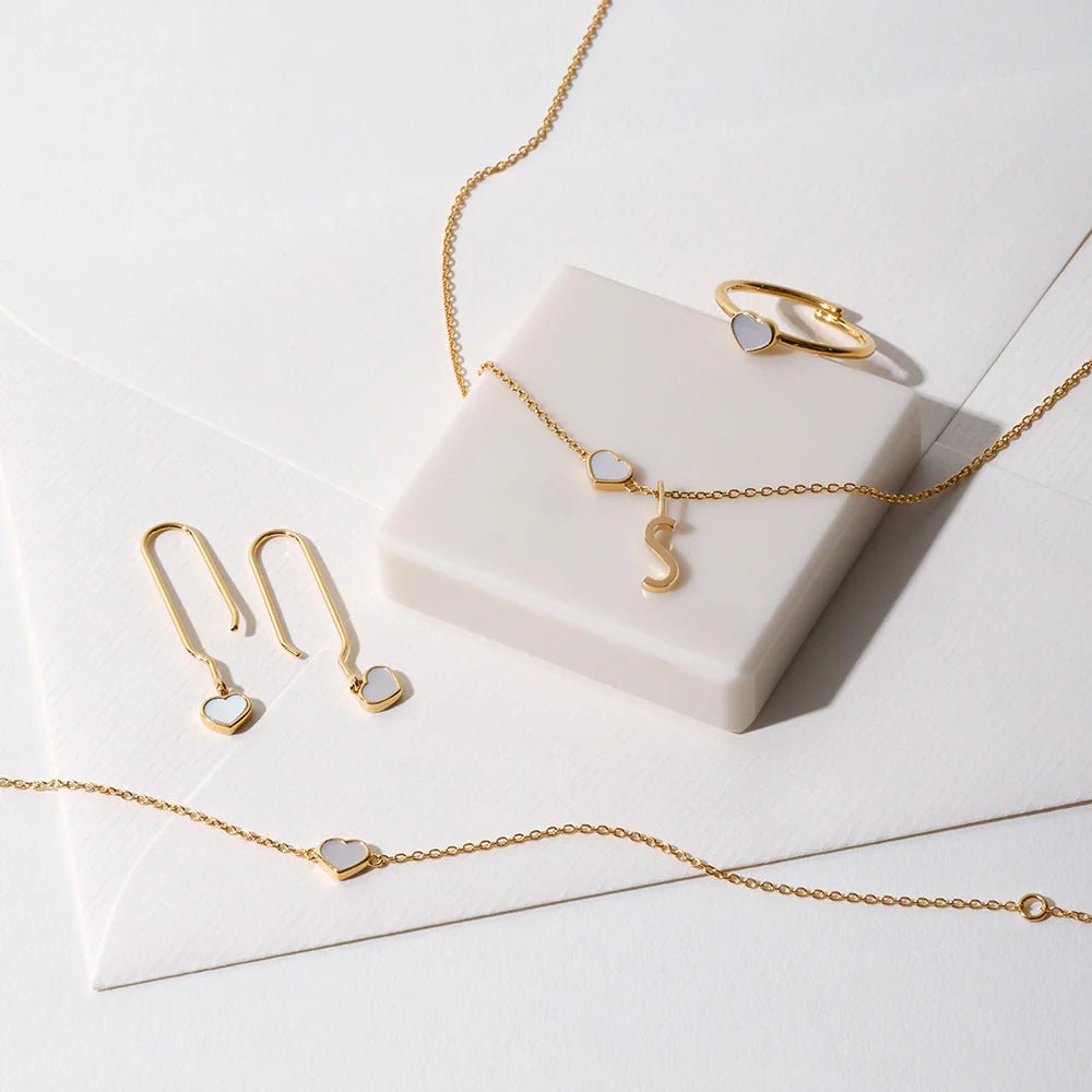 Prsten DESIGN LETTERS Little Big Love Perleť | Lavly.cz