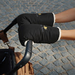 Rukavice na kočárek KONGES SLOJD Nohr Black | Stylové doplňky pro děti a ženy | Lavly.cz