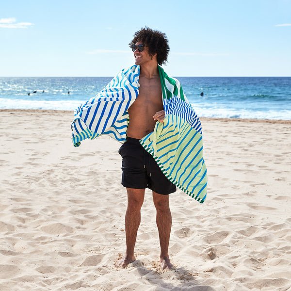 Rychleschnoucí plážová osuška DOCK & BAY Blueberry Spritz | Lavly.cz