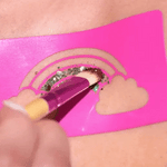 Šablona na malování na obličej a tělo SISI La Paillette Duha | Lavly.cz