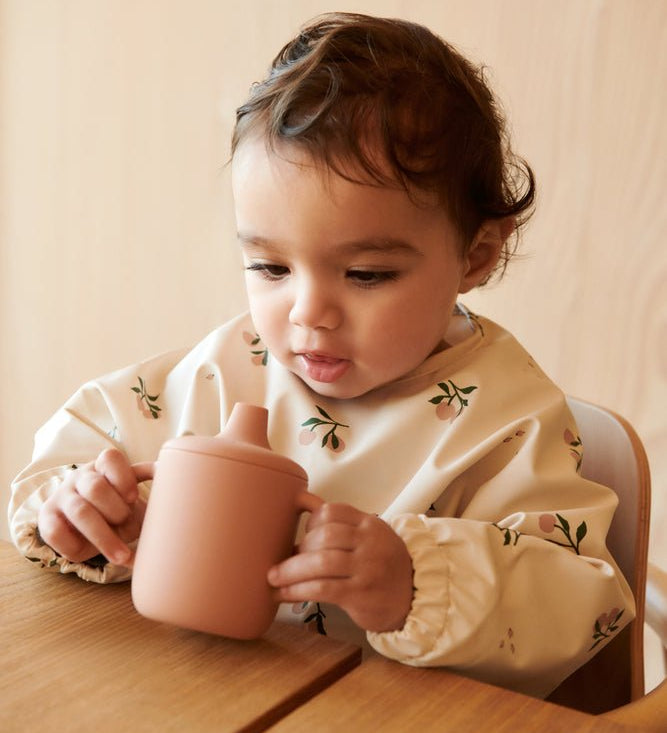 Silikonový nevylévací hrnek LIEWOOD Neil Rose | Lavly.cz