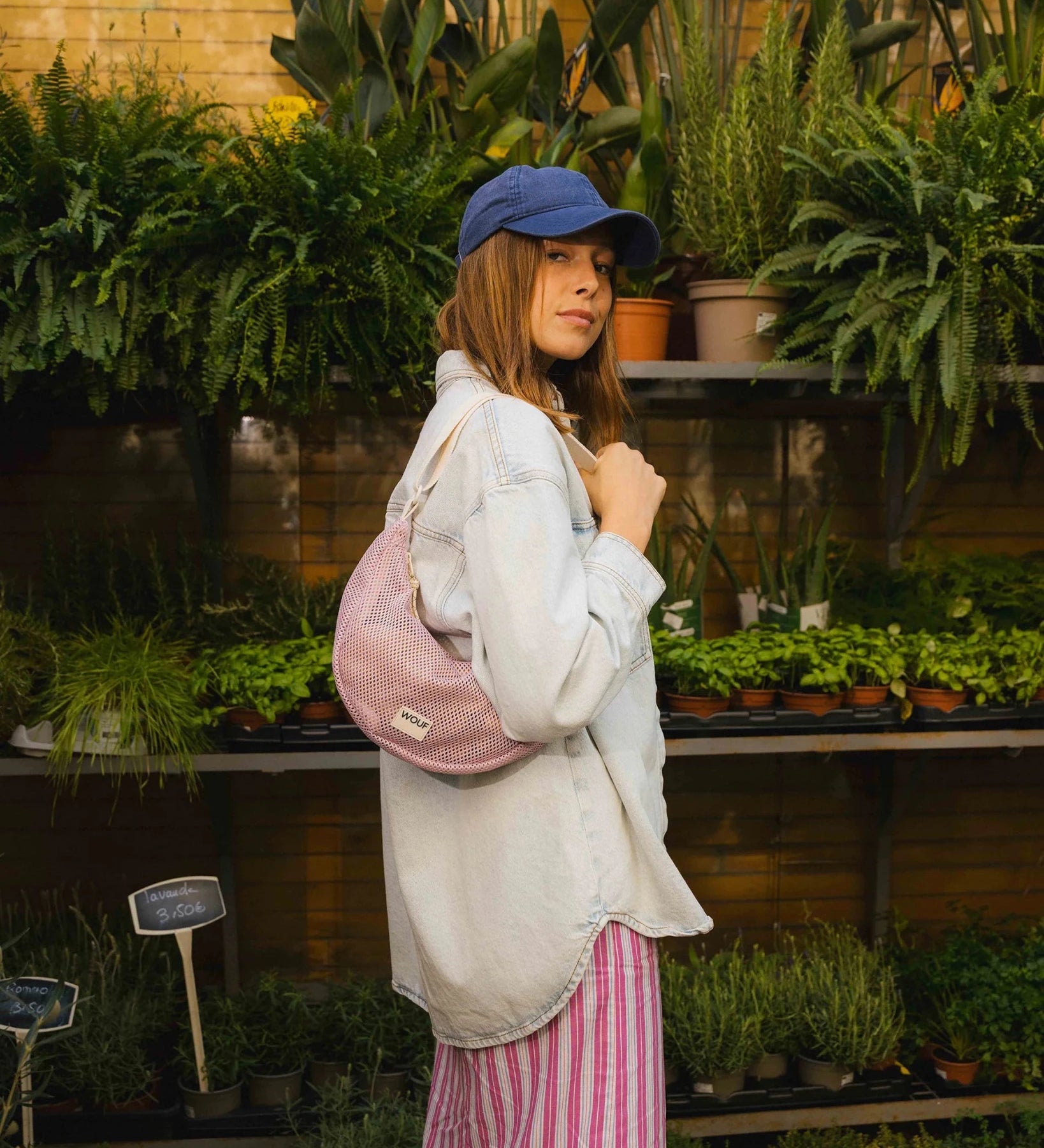 Síťovaná crossbody ledvinka WOUF Blush | Lavly.cz