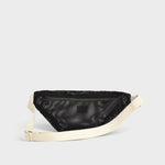 Síťovaná crossbody ledvinka WOUF Onyx | Lavly.cz