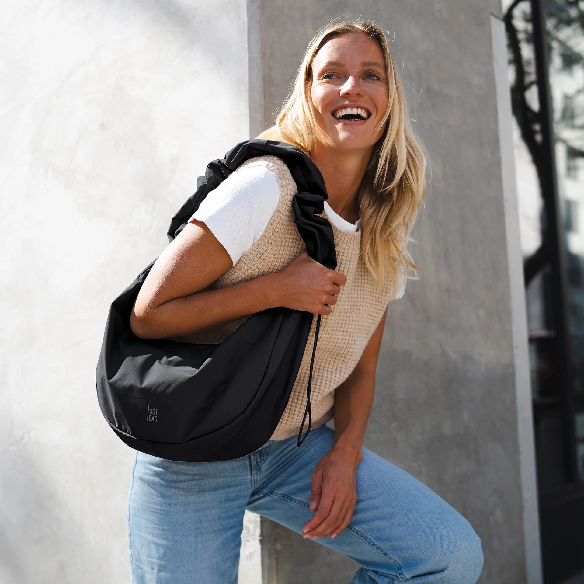 Taška GOT BAG Moon Ruffle Black | Lavly.cz