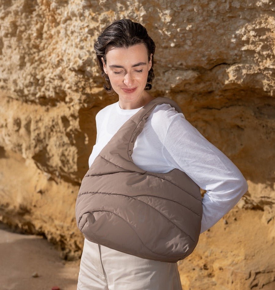 Taška přes rameno GOT BAG Wavy Puffer Oyster | Lavly.cz