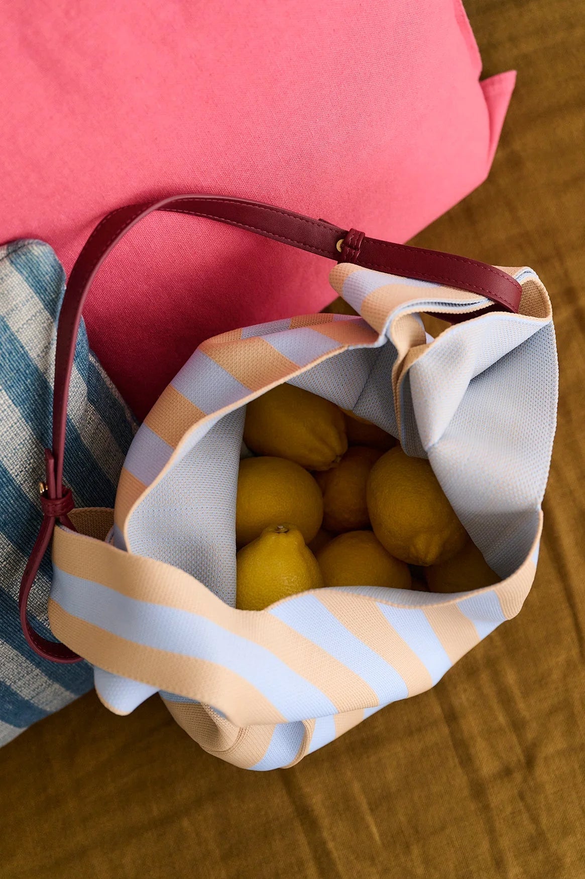 Taška THE STICKY SIS CLUB Knitted Stripes Marzipan + Sky | Lavly.cz