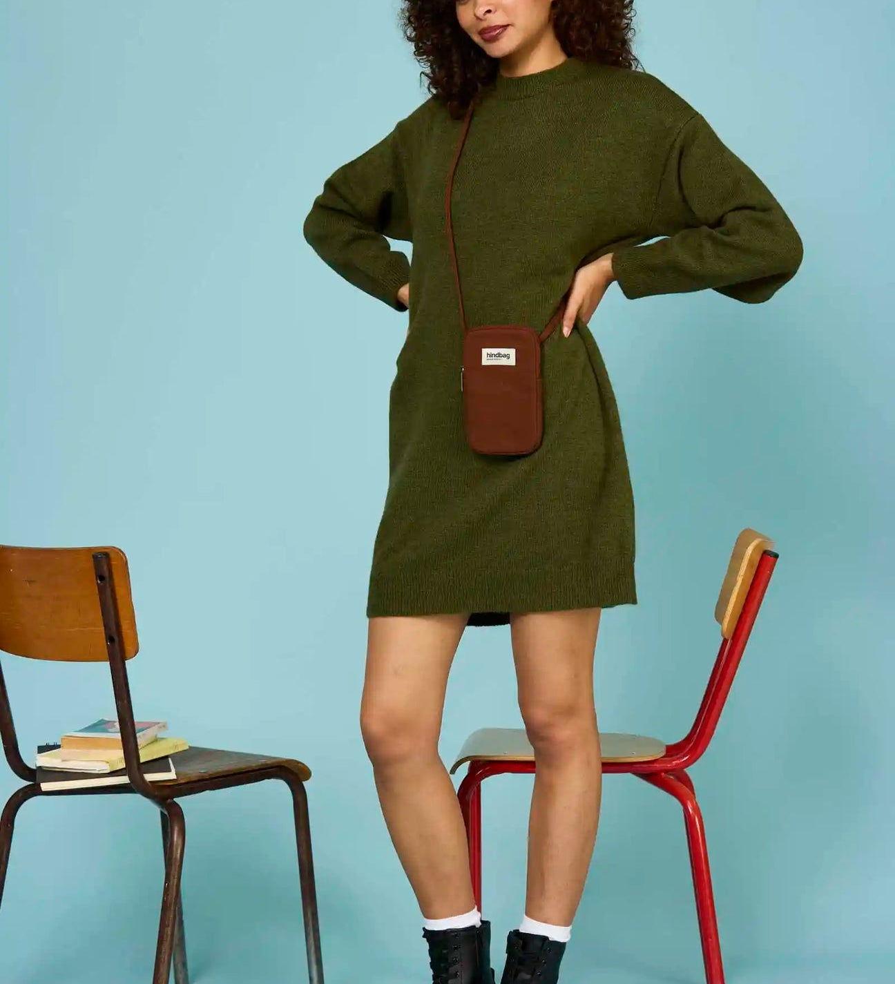 Taštička na mobil HINDBAG Bill Chocolate | Stylové doplňky pro děti a ženy | Lavly.cz