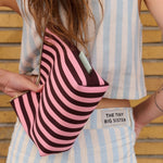 Toaletní taška THE STICKY SIS CLUB Knitted Stripes Chocolate + Bubblegum | Lavly.cz