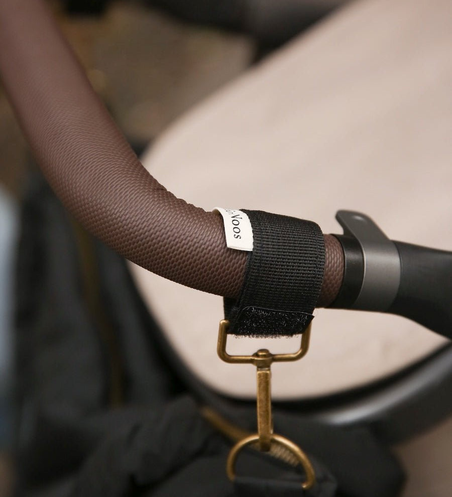 Úchyty na kočárek na přebalovací tašku STUDIO NOOS | Lavly.cz