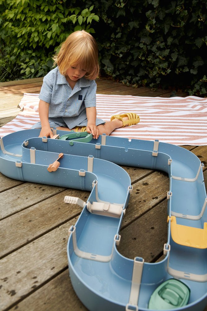 Vodní dráha LIEWOOD Cassian Beach Blue Multi Mix | Lavly.cz