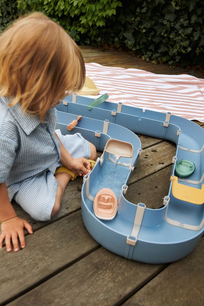 Vodní dráha LIEWOOD Cassian Beach Blue Multi Mix | Lavly.cz