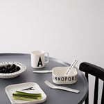 Dárkový kufřík s personalizovaným nádobím pro děti DESIGN LETTERS - Lavly