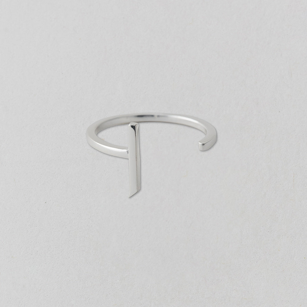 Stříbrný prsten Písmeno A-Z - DESIGN LETTERS - Lavly
