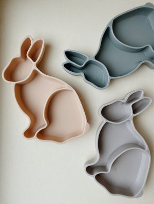 Dělené silikonové talíře s přísavkou KONGES SLOJD Bunny