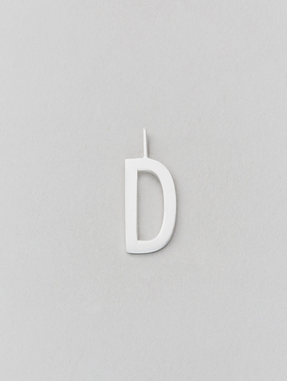 Stříbrný přívěsek Písmeno A-Z - 16 mm DESIGN LETTERS - Lavly