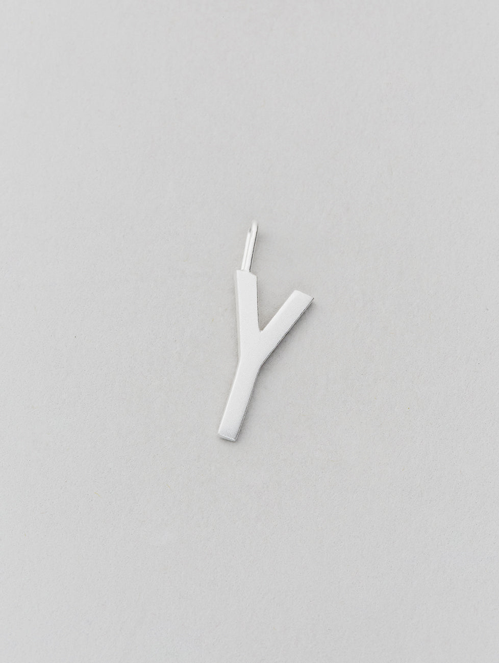 Stříbrný přívěsek Písmeno A-Z - 16 mm DESIGN LETTERS - Lavly