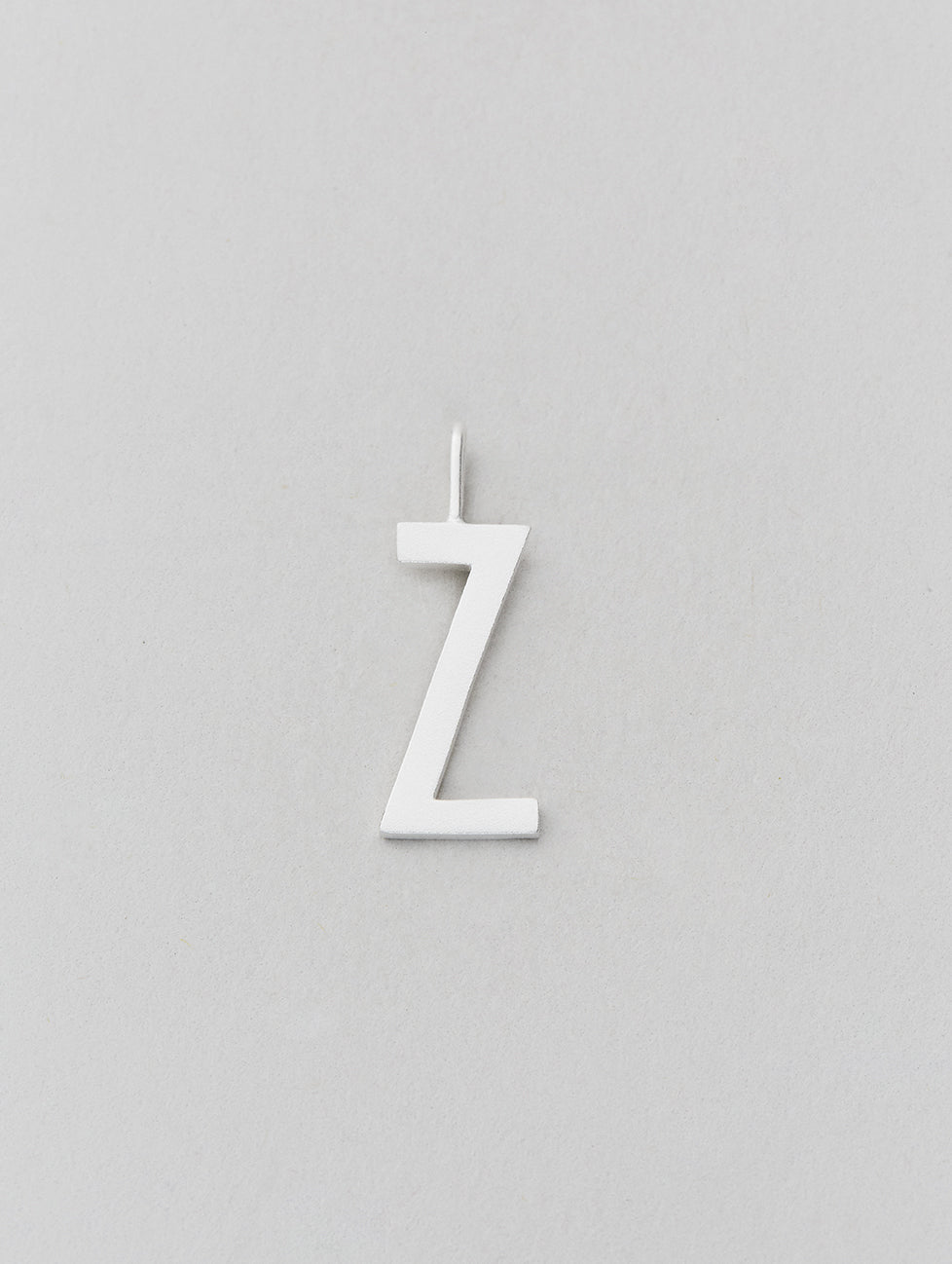 Stříbrný přívěsek Písmeno A-Z - 16 mm DESIGN LETTERS - Lavly