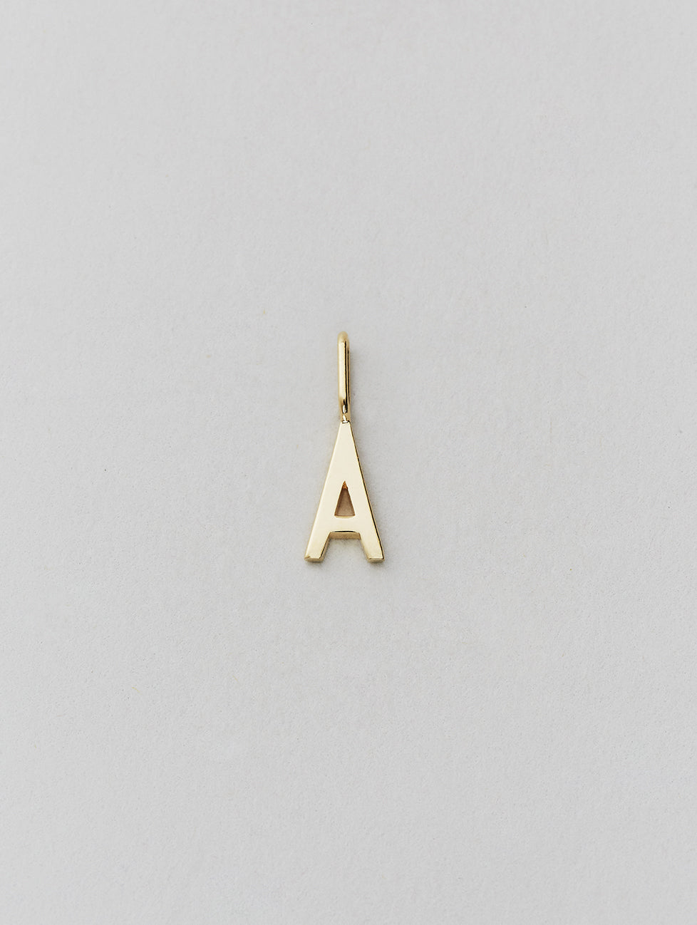 Zlatý přívěsek Písmeno A-Z - 10 mm DESIGN LETTERS - Lavly