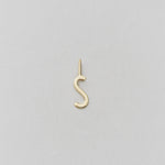 Zlatý přívěsek Písmeno A-Z - 10 mm DESIGN LETTERS - Lavly