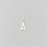 Stříbrný přívěsek Písmeno A-Z - 10 mm DESIGN LETTERS - Lavly