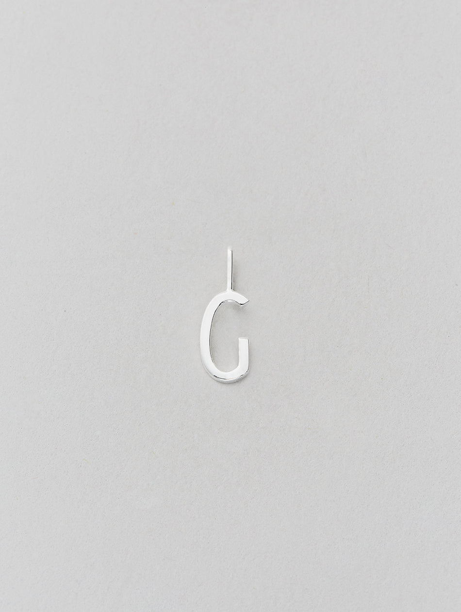 Stříbrný přívěsek Písmeno A-Z - 10 mm DESIGN LETTERS - Lavly