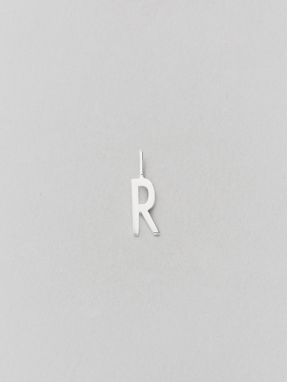 Stříbrný přívěsek Písmeno A-Z - 10 mm DESIGN LETTERS - Lavly